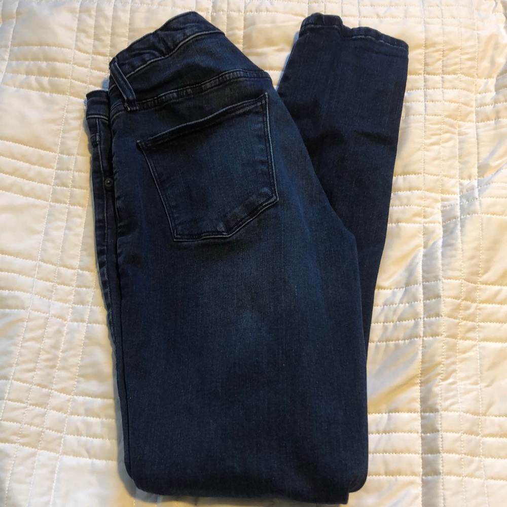 Universal thread dark wash, high rise skinny jean